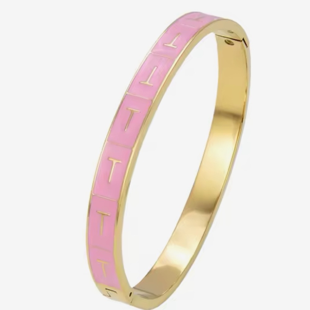 NWT STAINLESS STEEL BRACELET 🔥